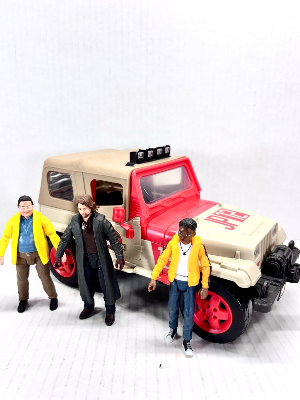 Jurassic Park Jeep Wrangler Truck JP12 Nedry, Darius & Delacourt Mattel 2020
